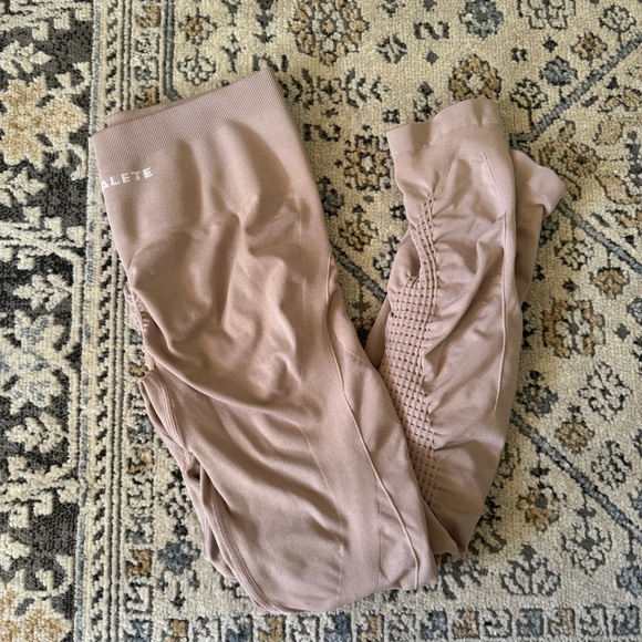 Alphalete Contour Amplify Leggings - Picture 2 of 9